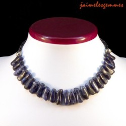 Collier en sodalite baroque