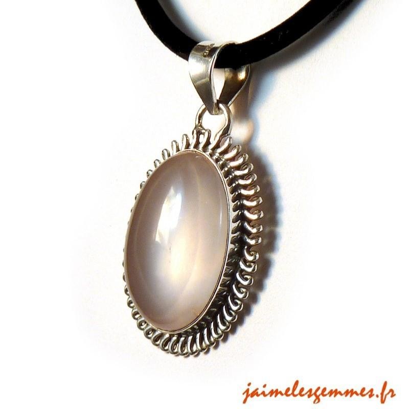 Pendentif quartz rose ovale