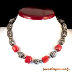 Collier corail et perle africaine