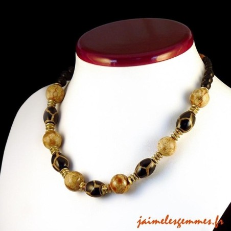 Collier ethnique gorgone et agate tibétaine