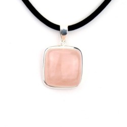 Pendentif carré simple en quartz rose