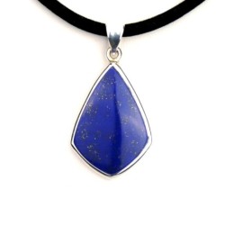 Pendentif cerf-volant en lapis lazuli